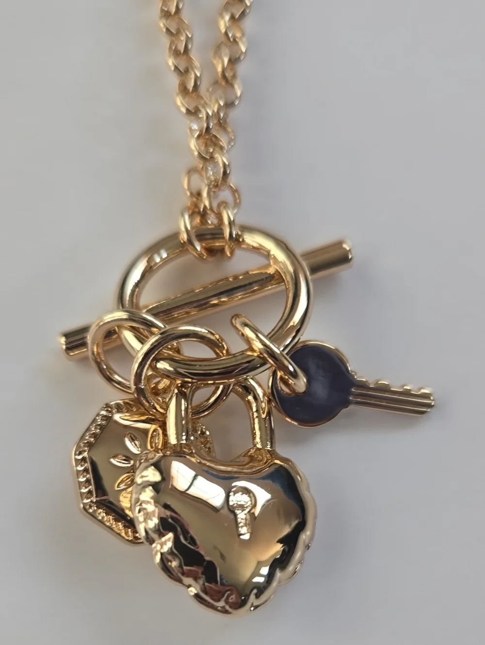 J. Crew Hart Lock and key charm necklace gold Color NWT
